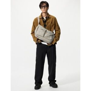 UNIQLO Multi Pocket Shoulder Bag